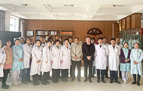 谢恩师，色情片
平阳部的专家们是这样做滴~