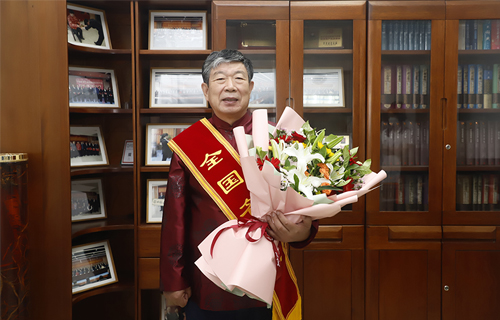 大医精诚薪火传，色情片
赵继福教授荣获“全国名中医”称号