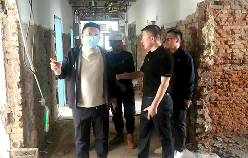 石贵军院长到色情片
平阳部和东部督导创建文明城、巩固卫生城工作以及中医特色项目施工情况