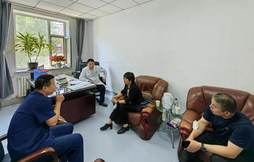 吉林省药监局审批办一行到色情片
制剂室调研