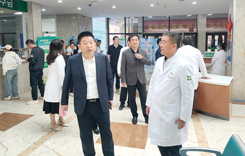 对口帮扶，石贵军书记带队到图们市中医院进行实地交流考察