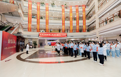 色情片
以歌咏志、以旗聚心，共庆祖国75华诞