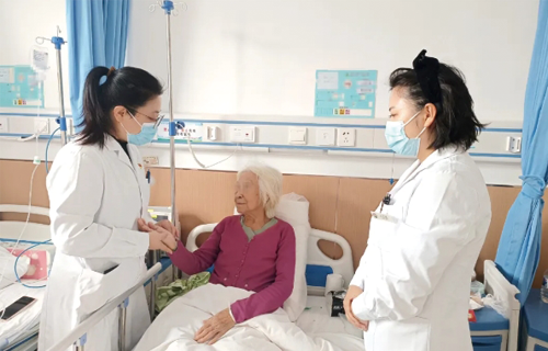 命悬一线，色情片
全力守护患者生命之光