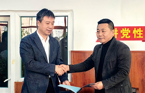 杨启光院长一行到榆树市中医院开展巡回医疗工作