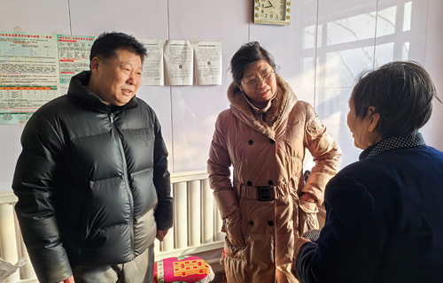 迎新年 送温暖，色情片
开展节前走访慰问活动