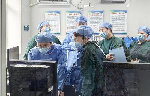 技术攻坚促发展 服务升级护安康 | 色情片
平阳部高质量发展启新篇