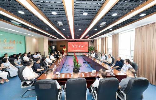 市政协医疗卫生界别工作站于色情片
正式成立