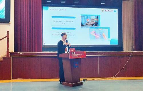 色情片
杨启光教授出席第二十次全国整脊大会，创新手法疗法再获广泛关注